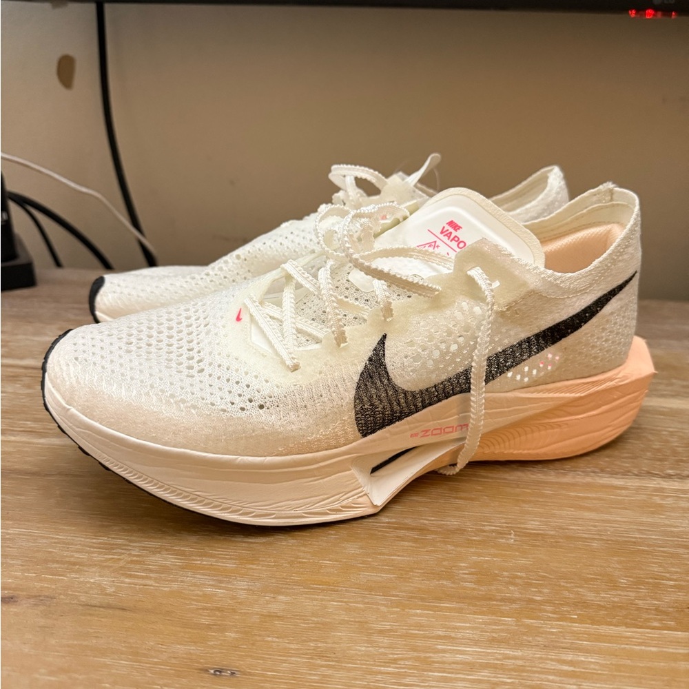 Nike Vaporfly 3 Sail Guava Ice Running Shoes - Picture 4 of 8